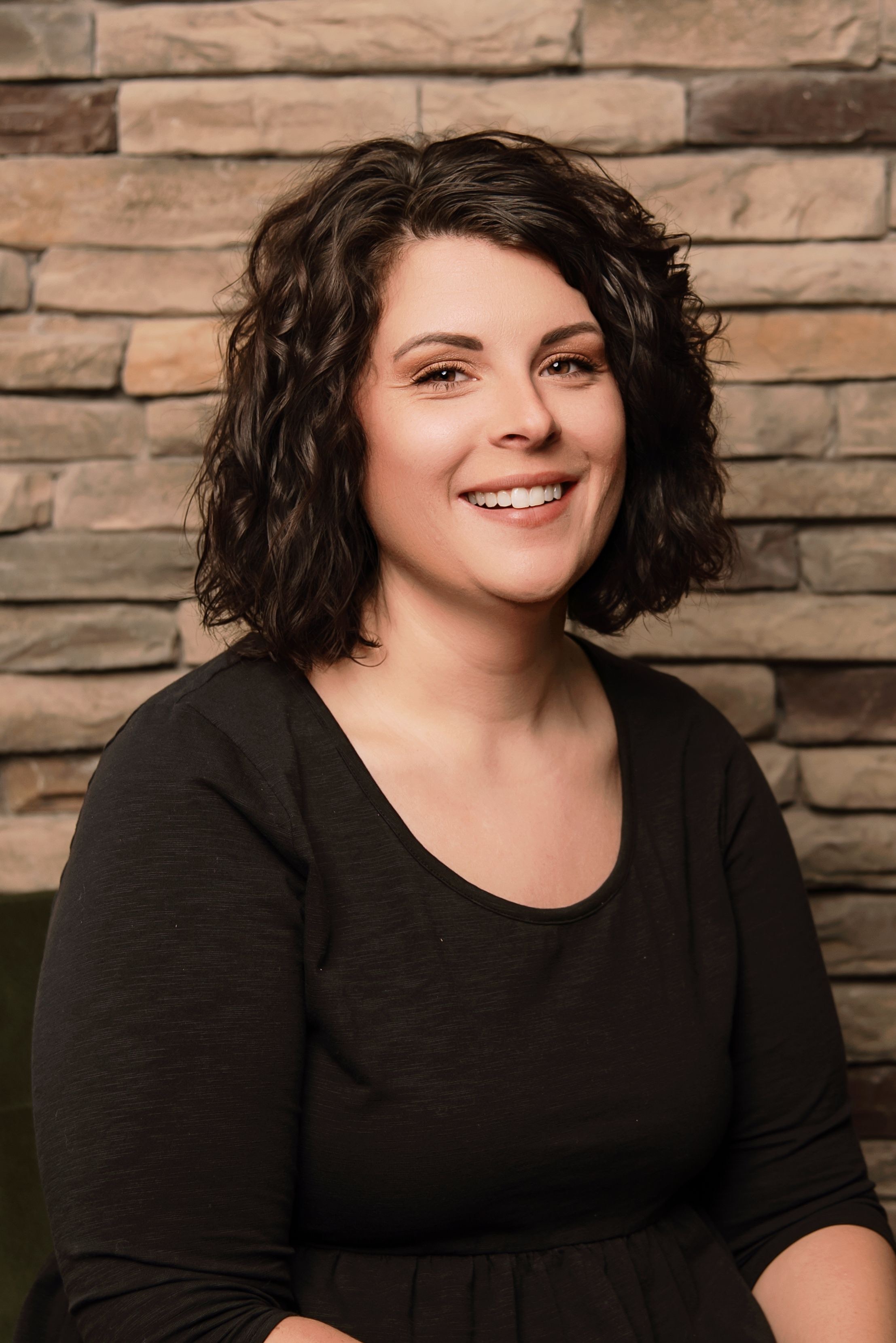 Taylor Reynolds – Master Cosmetologist