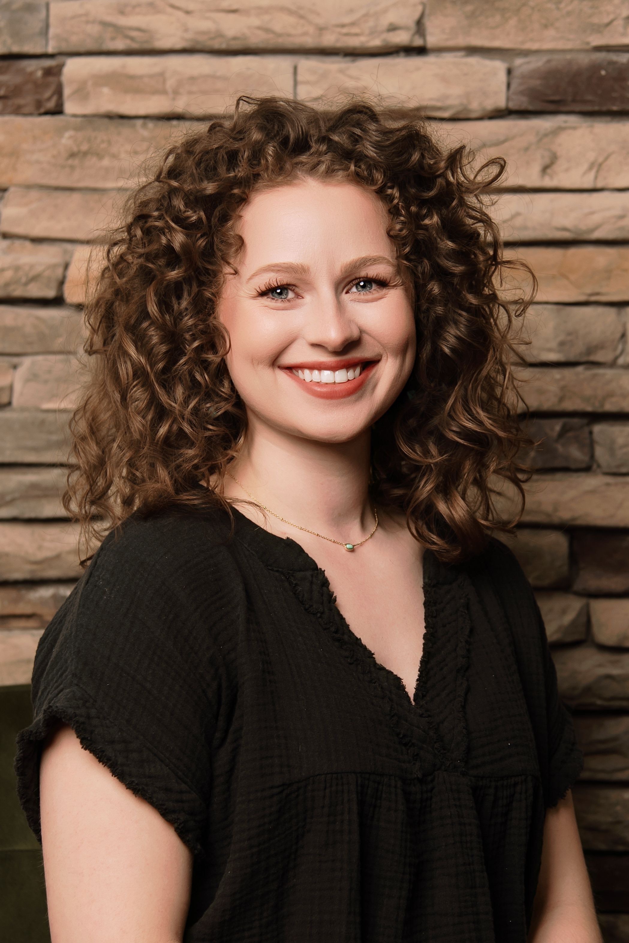 Karlee – Bridal & Event Stylist